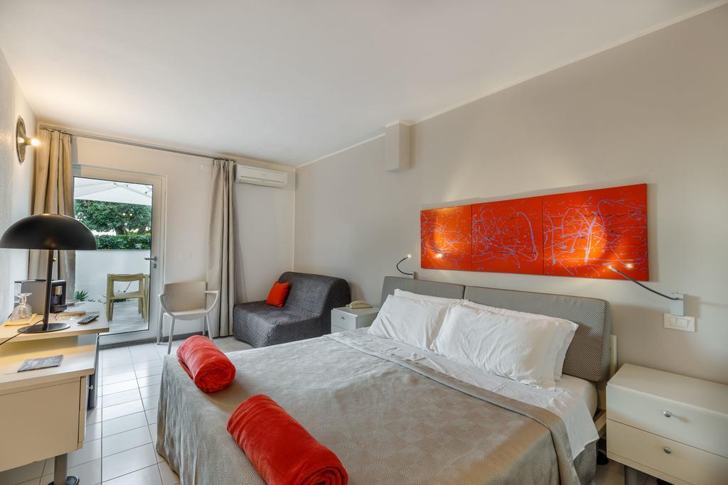 Hotel Residence Hibiscus La Caletta Dış mekan fotoğraf