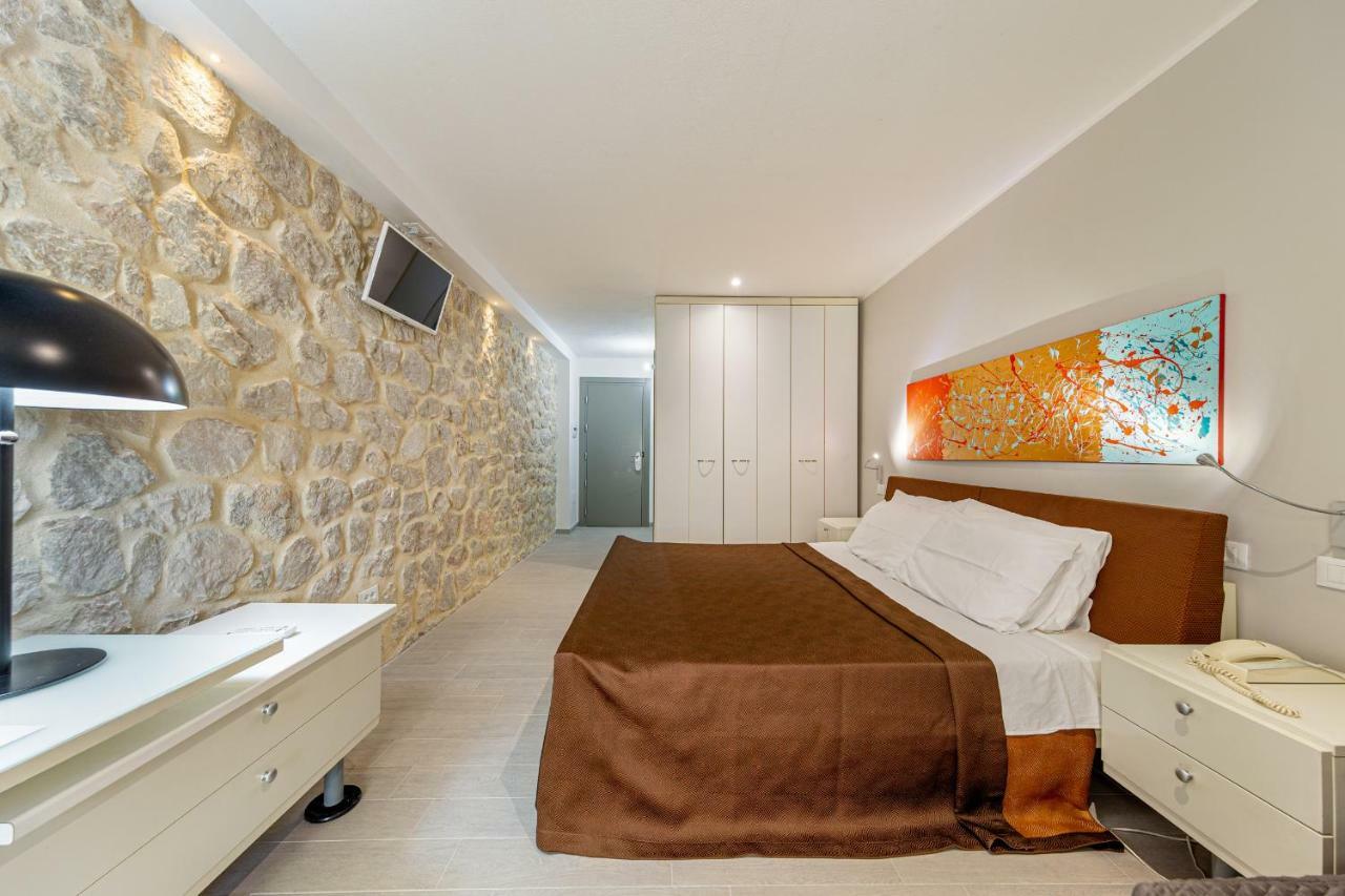 Hotel Residence Hibiscus La Caletta Dış mekan fotoğraf