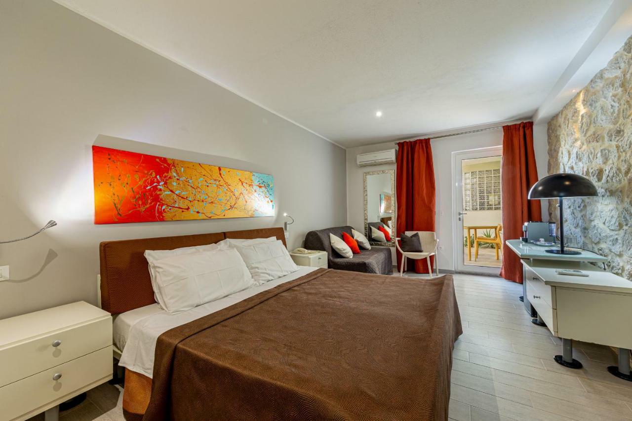 Hotel Residence Hibiscus La Caletta Dış mekan fotoğraf