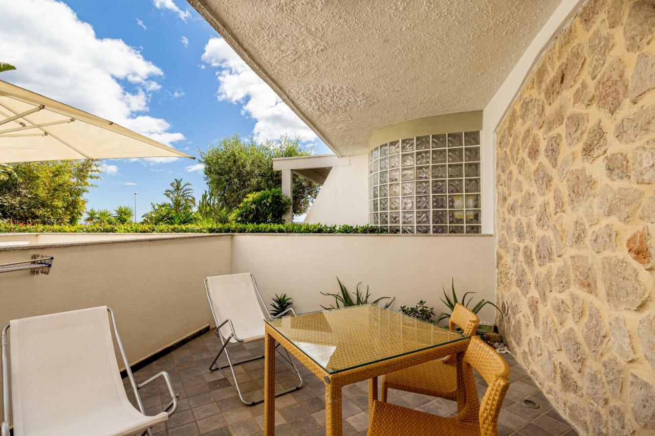 Hotel Residence Hibiscus La Caletta Dış mekan fotoğraf